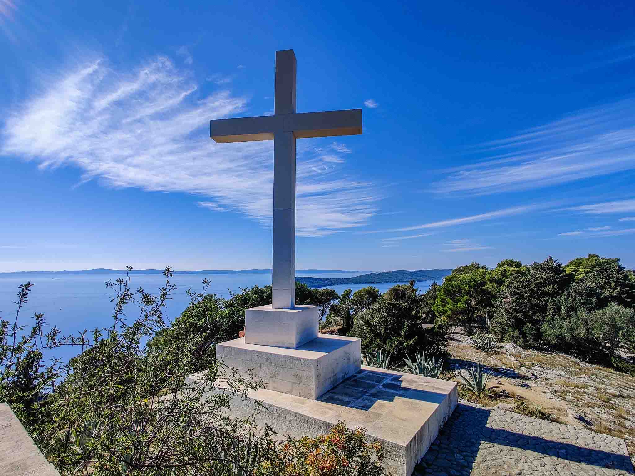 Marjan Hill Cross